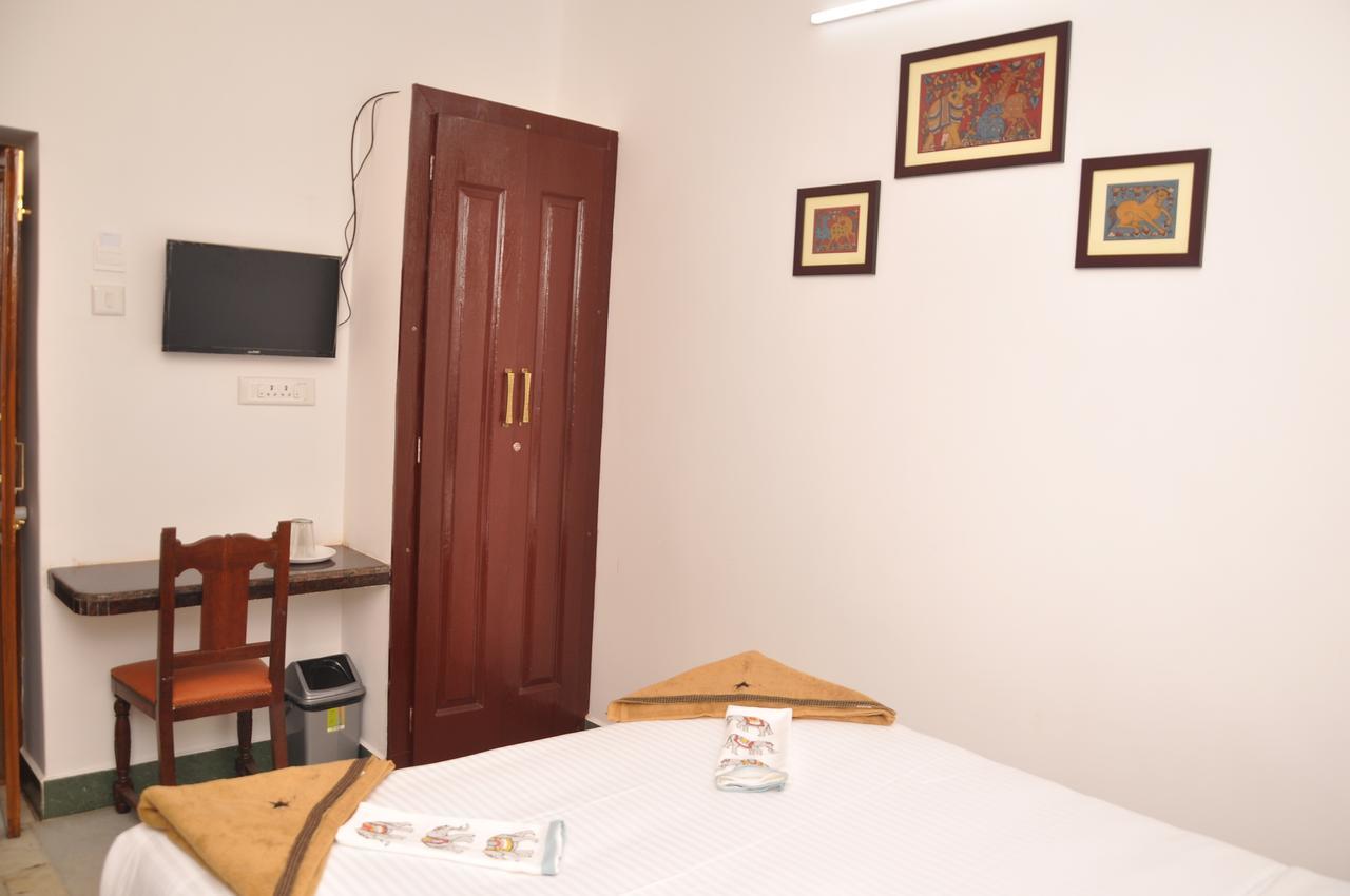 Rams Inn Thanjavur Ngoại thất bức ảnh