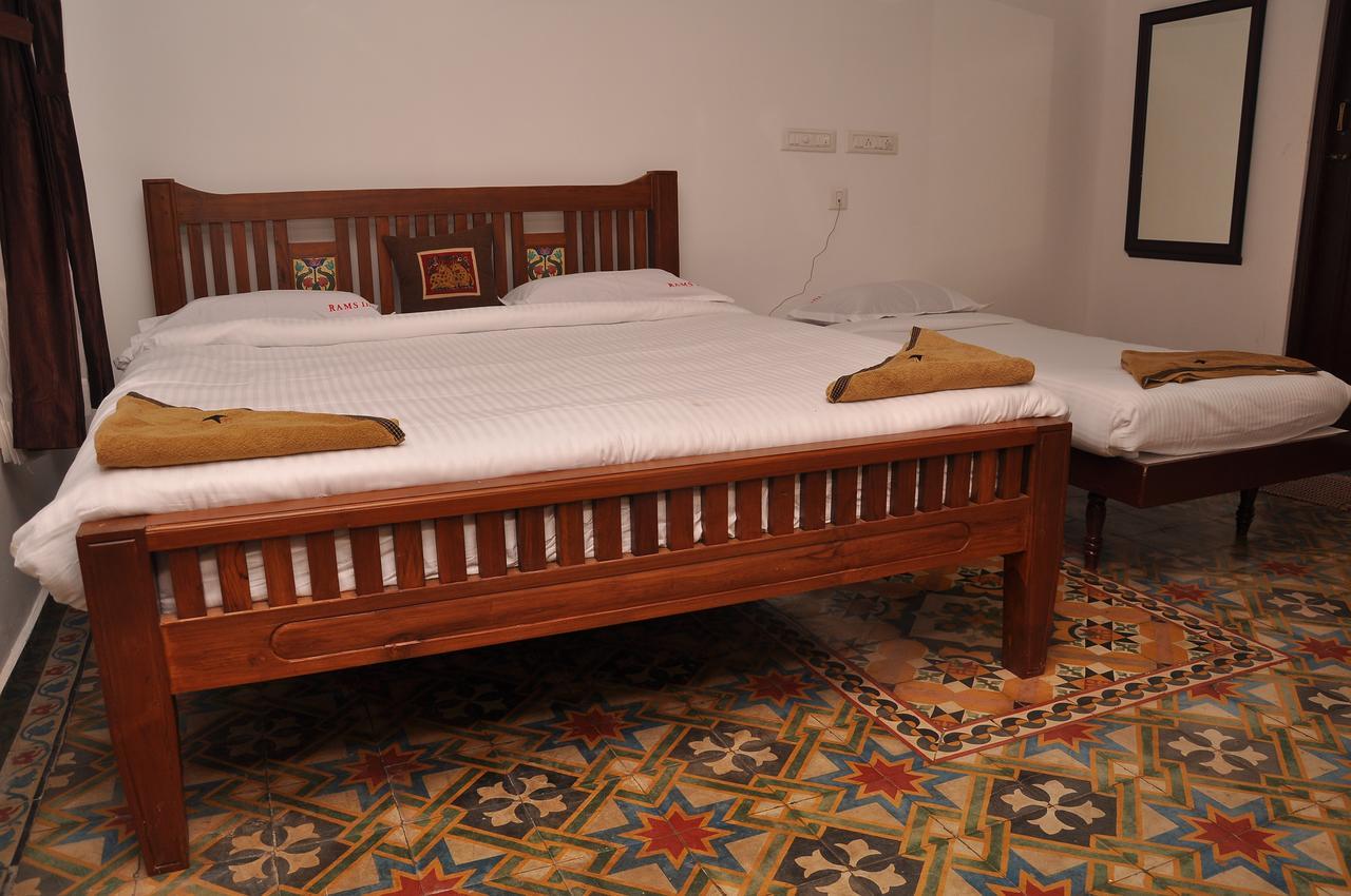 Rams Inn Thanjavur Ngoại thất bức ảnh
