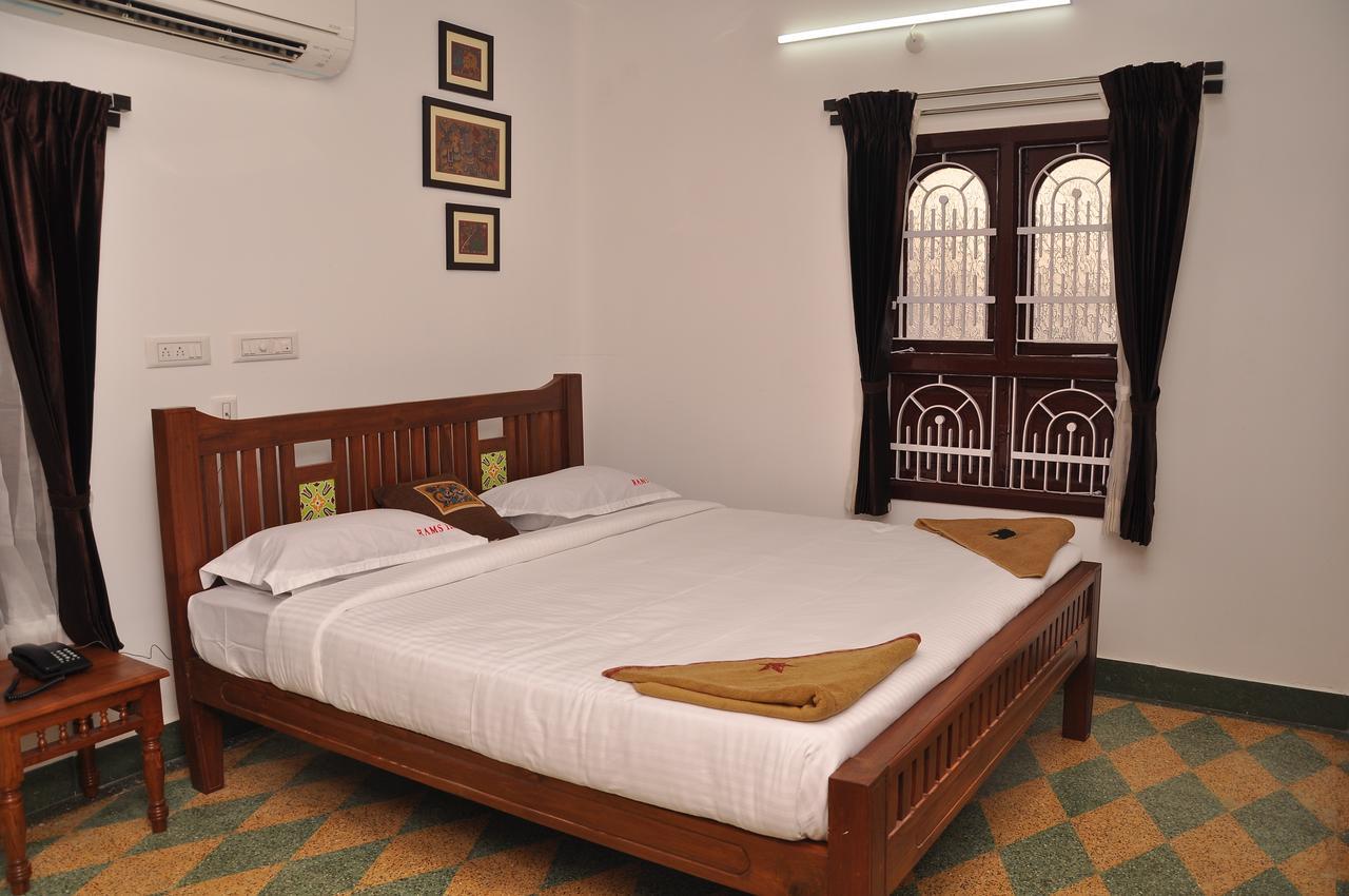 Rams Inn Thanjavur Ngoại thất bức ảnh
