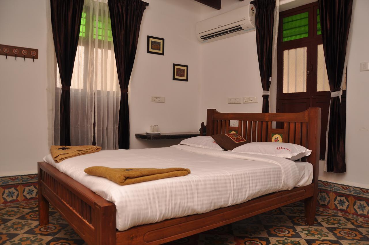 Rams Inn Thanjavur Ngoại thất bức ảnh